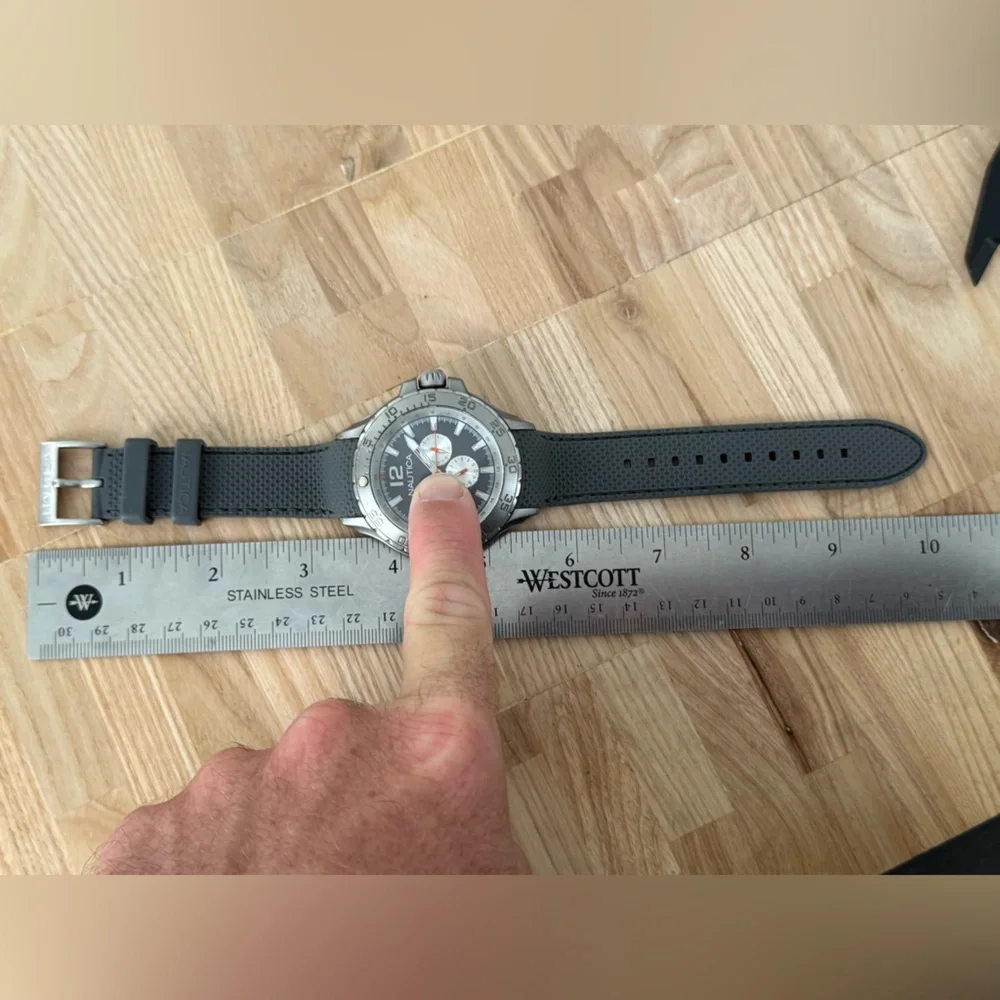 Nautica Aluminum Chronograph-Style Dial Watch Gray Dial Silicone Strap Date Dial